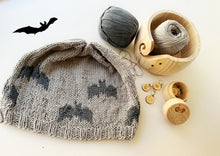 Load image into Gallery viewer, Bats on a hat