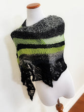 Load image into Gallery viewer, Blake shawl