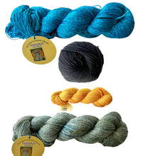 Load image into Gallery viewer, Bromley shawl