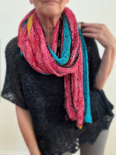 Load image into Gallery viewer, Bromley shawl