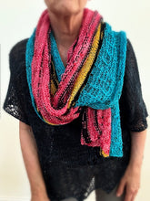 Load image into Gallery viewer, Bromley shawl