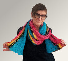 Load image into Gallery viewer, Bromley shawl