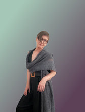 Load image into Gallery viewer, Chiara vest, knit kit - yarnz2GO.com