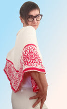 Load image into Gallery viewer, Chrysanthemum poncho - yarnz2GO.com