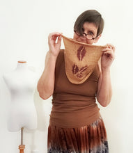 Load image into Gallery viewer, Coffee bean kerchief pattern