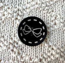 Load image into Gallery viewer, Engraved shawl pins