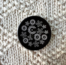 Load image into Gallery viewer, Engraved shawl pins - yarnz2GO.com