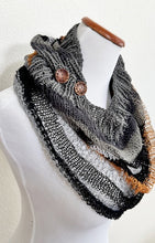 Load image into Gallery viewer, Emmen shawl