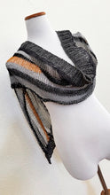 Load image into Gallery viewer, Emmen shawl