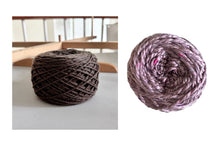 Load image into Gallery viewer, Fallish shawl