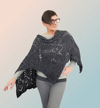 Load image into Gallery viewer, Ferrer shawl