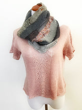 Load image into Gallery viewer, Geri cowl