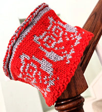 Load image into Gallery viewer, Hoot cowl pattern