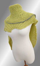 Load image into Gallery viewer, Idris shawl