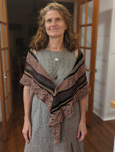Load image into Gallery viewer, JuJu shawl, knit kit