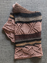 Load image into Gallery viewer, JuJu shawl, knit kit