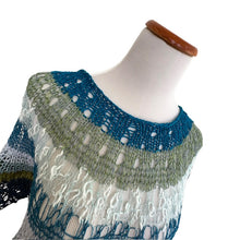 Load image into Gallery viewer, Kaira poncho, pattern