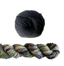 Load image into Gallery viewer, Kaira poncho, knit kit