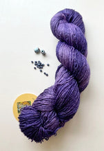 Load image into Gallery viewer, Leaves necklace, knit kit