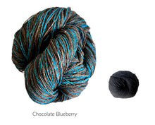 Load image into Gallery viewer, Lutz shawl