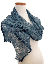 Load image into Gallery viewer, Lutz shawl