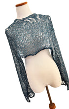 Load image into Gallery viewer, Lutz shawl sample