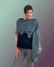 Load image into Gallery viewer, Lutz shawl