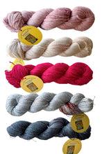 Load image into Gallery viewer, Moji cowl