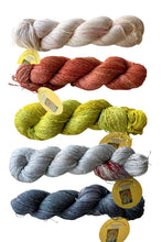 Load image into Gallery viewer, Moji cowl