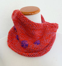 Load image into Gallery viewer, Mushy cowl sample