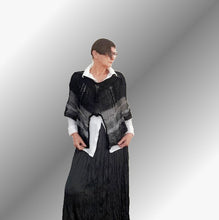 Load image into Gallery viewer, Newell poncho