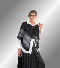 Load image into Gallery viewer, Newell poncho