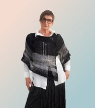 Load image into Gallery viewer, Newell poncho