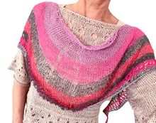 Load image into Gallery viewer, Pendola, a petite shawl