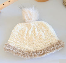 Load image into Gallery viewer, Faux Fur Cloche & cowl