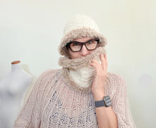 Load image into Gallery viewer, Faux Fur Cloche & cowl