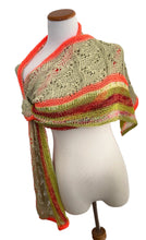 Load image into Gallery viewer, Showy me - yarnz2GO.com