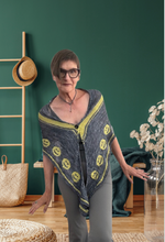 Load image into Gallery viewer, All smiles shawl, knit kit