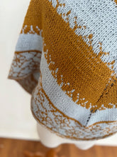 Load image into Gallery viewer, Teko shawl