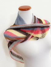 Load image into Gallery viewer, Ten-spot triangle shawl