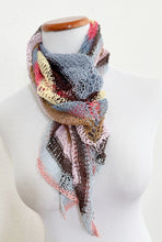 Load image into Gallery viewer, Ten-spot triangle shawl