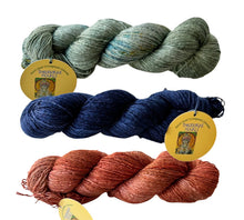 Load image into Gallery viewer, Theodora's shawl