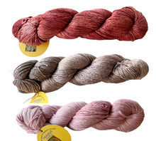 Load image into Gallery viewer, Theodora's shawl