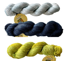 Load image into Gallery viewer, Theodora's shawl