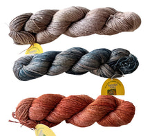 Load image into Gallery viewer, Theodora's shawl