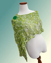 Load image into Gallery viewer, Tikki shawl