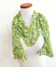 Load image into Gallery viewer, Tikki shawl pattern
