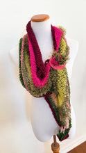 Load image into Gallery viewer, Vineyard shawl kit comes with a free shawl Disc for a limited time