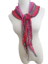 Load image into Gallery viewer, Pendola, a petite shawl