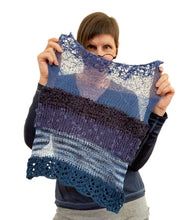 Load image into Gallery viewer, The Blues cowl